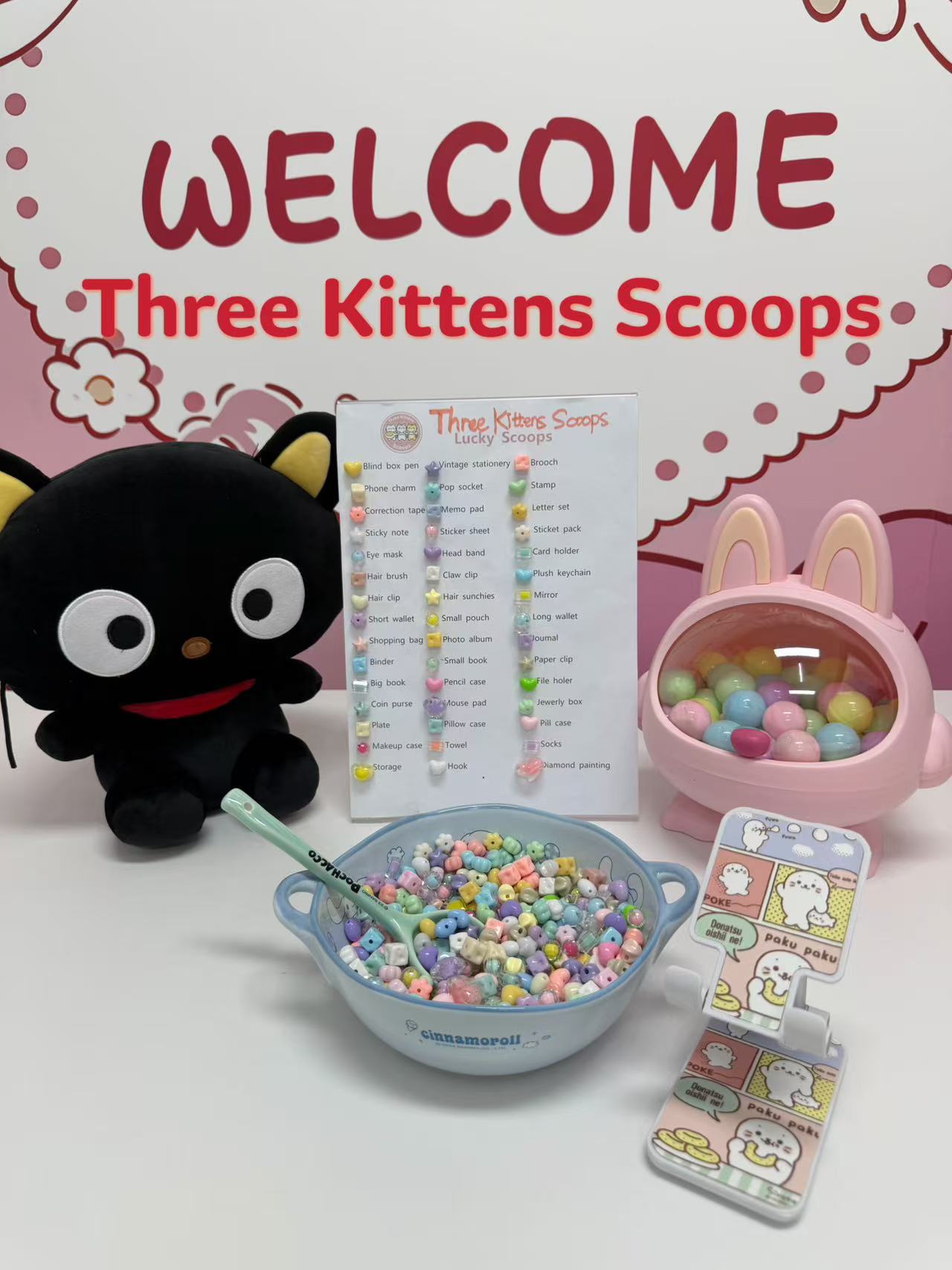 Three Kittens Scoops Mystery Box| 1 suitcase + 15 random items